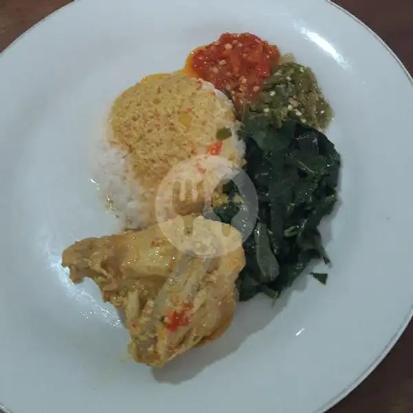 Nasi Ayam Kare | Rumah Makan Minang Simpang Ampek, Buluh Indah