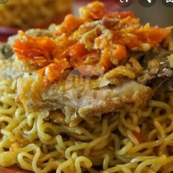 Indomie + Ayam Penyet + Tahu + Lalab Sambel | Stasiun Food, Cilengkrang