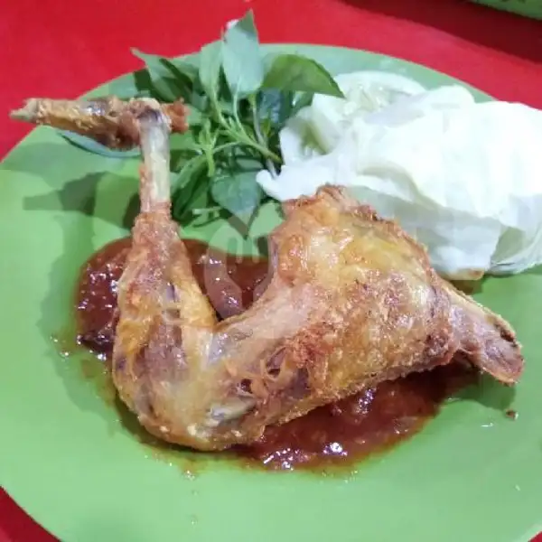 Ayam Goreng | Nasi Uduk Cak Mad Bunul, Blimbing