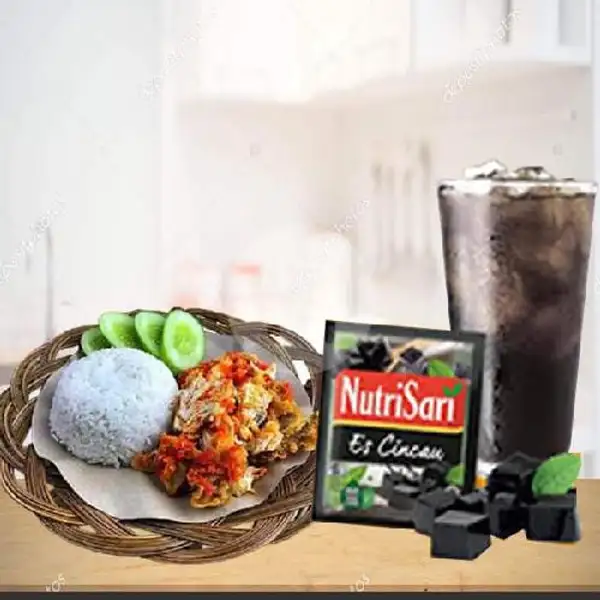 Nasi Ayam Geprek + Nutrisari Es Cincau | Ayam Geprek Refa, Jl. Gubeng Klingsingan 2/26