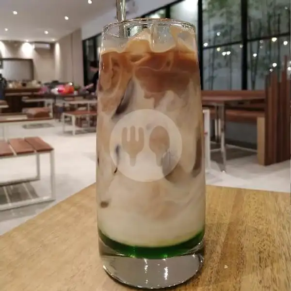 Iced Pandan Latte | Cincai Cafe, Baloi Kusuma