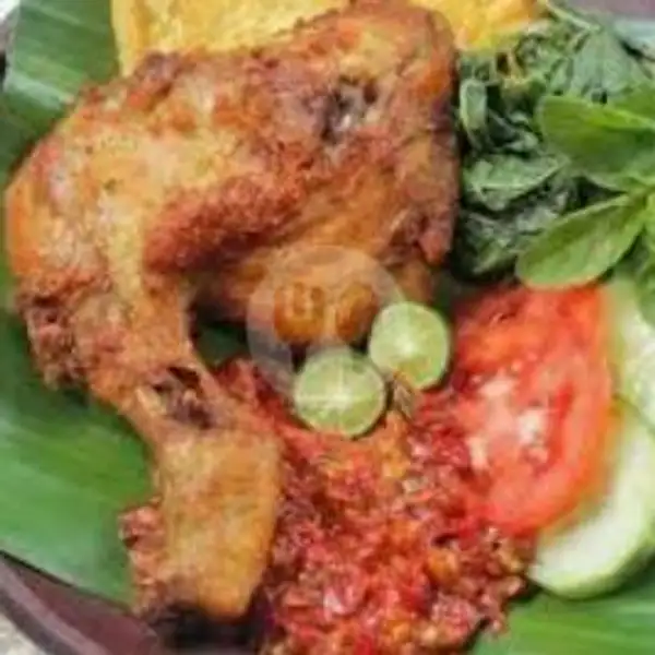 Ayam Goreng ( gede ) Jumbo | Keday Nesa, Panawuan