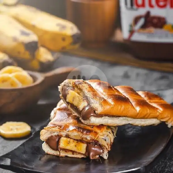 Roti Bakar Penyet Pisang Nutella | Roti Bakar Penyet Khas Bangka dan Es Kopi Susu, Kedai Rasea, Binus