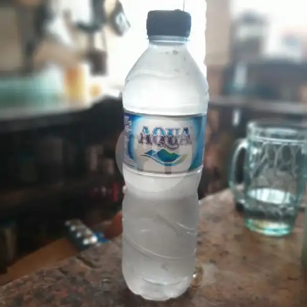 Air Mineral (Aqua) | Pancong Rest Coffee, Rawa Belong