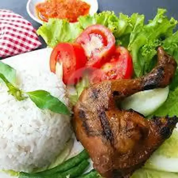 Nasi Ayam Bakar Kampung | Depot Kayla, Tambaksari