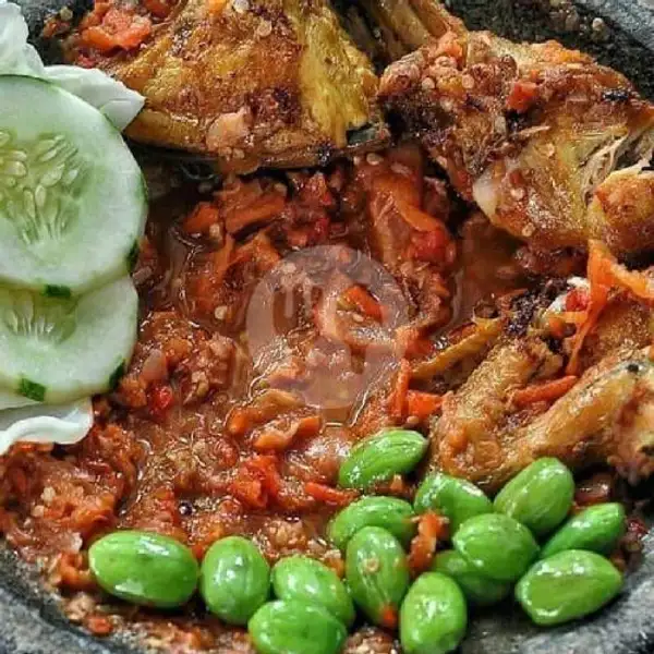 Ayam Goreng Sambal Pete Tahu Tempe | Kembar Barokah (Sego Sambel Suroboyo), Simorejo Sari