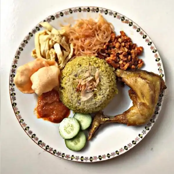 Nasi Kuning Ayam Goreng | Warung Makan Incu Abah Didi, Kol Masturi