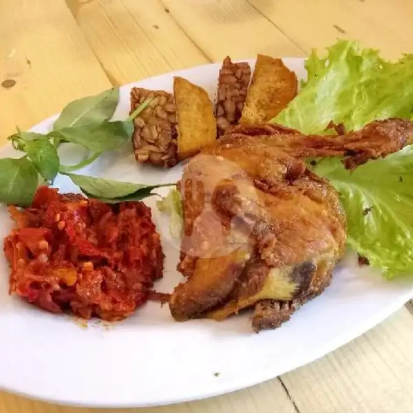 Ayam Penyet | Warkop 96, Taman Kota Mas