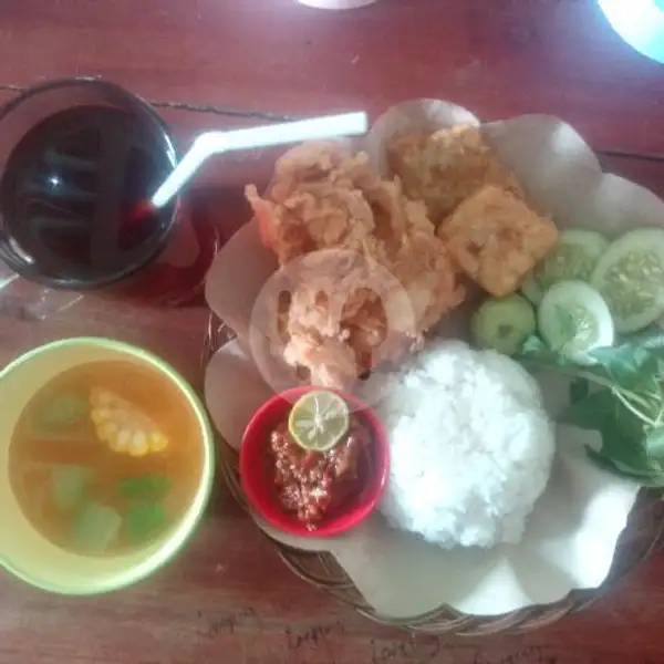 Paket Ayam Geprek | Warung Makan Sego Tiwul, Pulau Madura