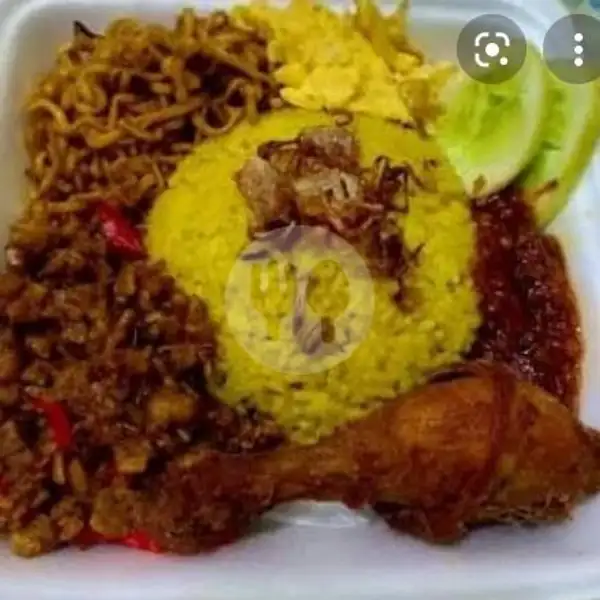Nasi Kuning + Ayam Goreng | Nasi Kuning Warung Tenda, Tuparev
