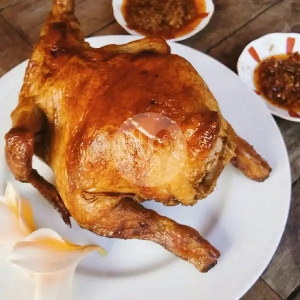 Ayam Guling Full + Bumbu Rajang + Sambal Cabe Pedas | Ayam Guling Suweca, Sesetan Raya