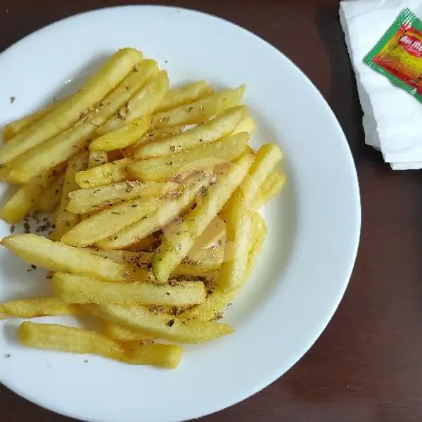 French Fries | Kopi tempat kamu pulang, Meruyung 69 Depok