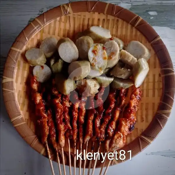 Sate Ayam + 2 Lontong | Sate Ayam & Kambing Klenyet, Purwokerto Timur