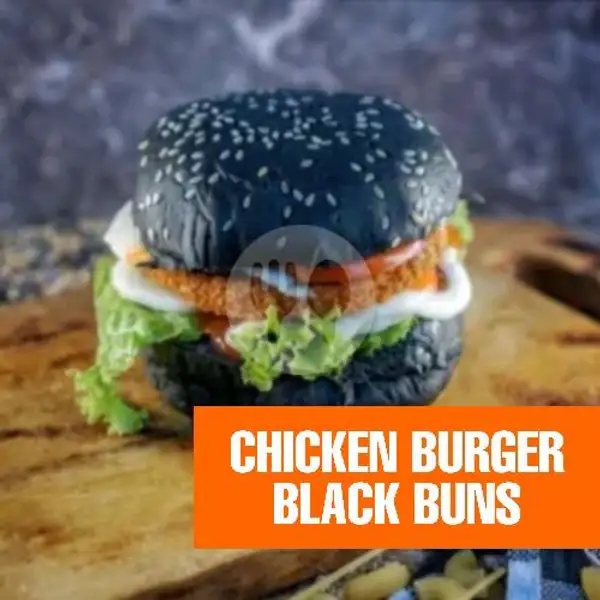 Chicken Burger With Black Buns | Eat G (LOTF), Kampung Gedong