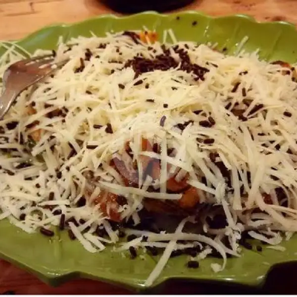 Pisang Bakar Plenet Keju | Salad Thaa, Bongsari