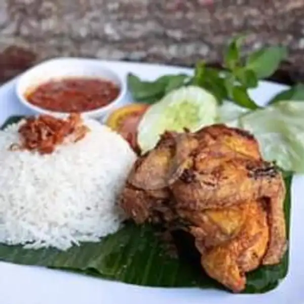 Nasi Ayam Goreng Sere Lemo | Pog's Warung, Denpasar