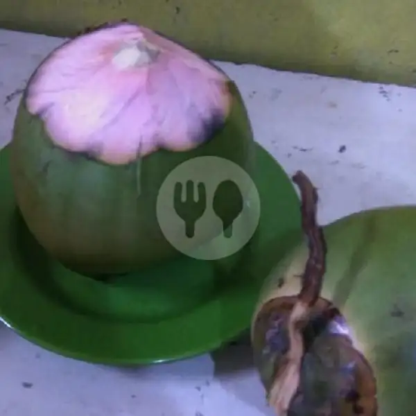 Kelapa Ijo Asli (ukuran Kecil)di papas/di buka | Kelapa Muda Sauyunan, Singaperbangsa