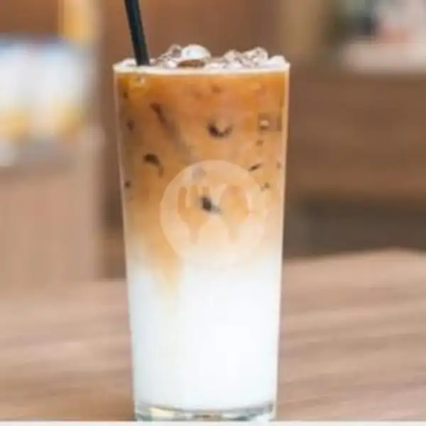 iced nescafe coffee/fress milk,white sugar | Es Permen Karet Oscar 
