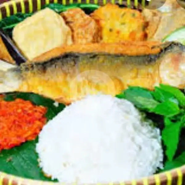 Ikan  Bandeng Goreng | Ghigha Seafood Sambal Balado, Bengkong