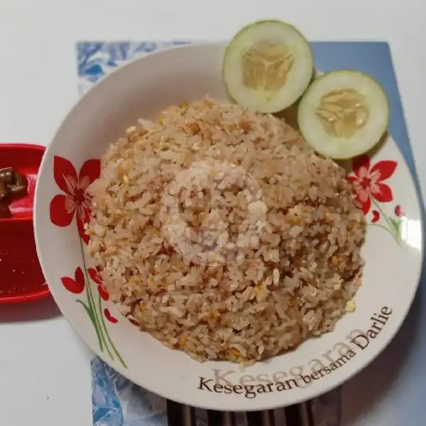 Nasi Goreng Polos Daun Kunyit | Syukur Vegetarian, Permata Baloi