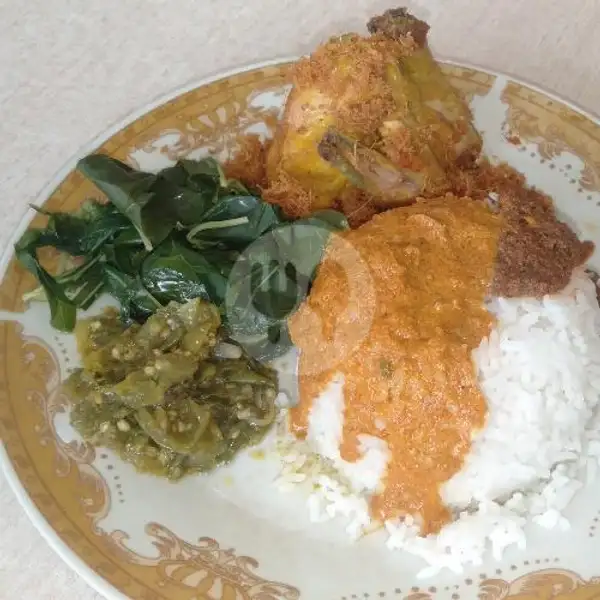 Nasi Ayam Goreng Serundeng + Es Teh Manis | RM Padang Marawa, Pinang