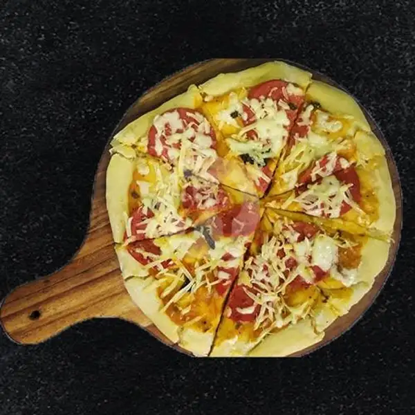 Regular Beef Pepperoni Pizza | Pizza Wan