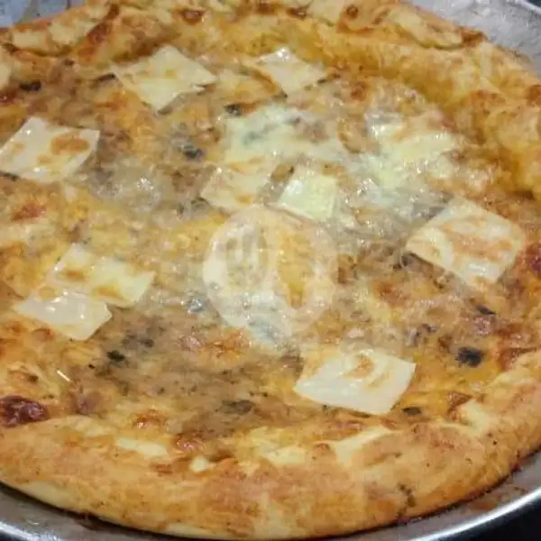 Pizza Tuna Melt Large Diameter 30 | Kedai Roti Bakar Big Size, Pisangan Lama