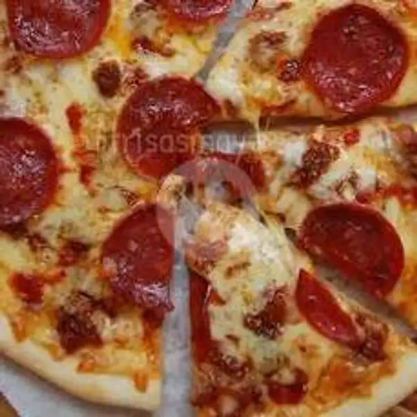 Salami Pizza | Oregano Bistro, Mengwi