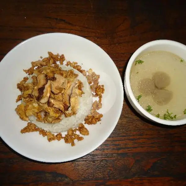 Nasi Ayam Bakso, Jamur dan Telor | Restaurant Atoom Baru, Gajah Mada