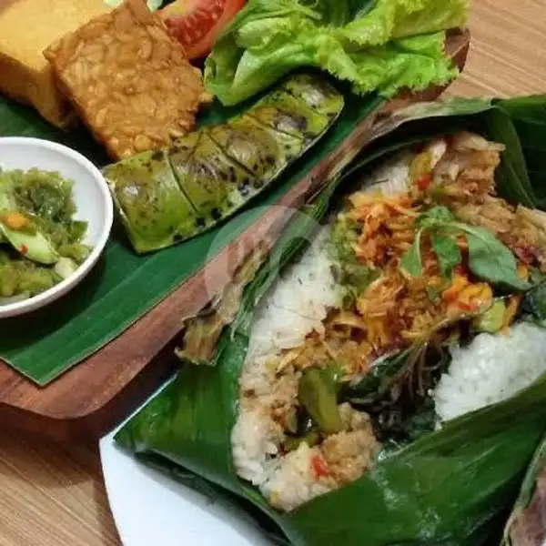 Nasi Bakar + Tempe Tahu | Sayur Asem Rawon Sambel Jeletot, Kota