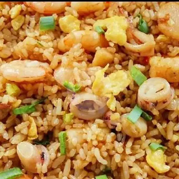 Nasi Goreng Seafood | Geprek Tahu Gimbal Dua Putri