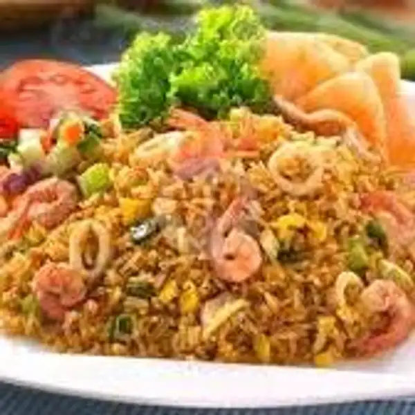nasi goreng spesial /komplit | Bandar 888 Sea food Nasi Uduk