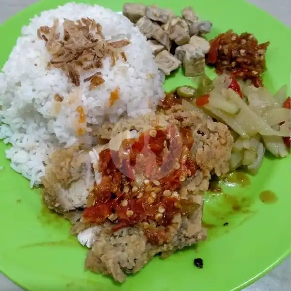 Nasi Campur Ayam Geprek | Warung Sudarmo, Nongsa
