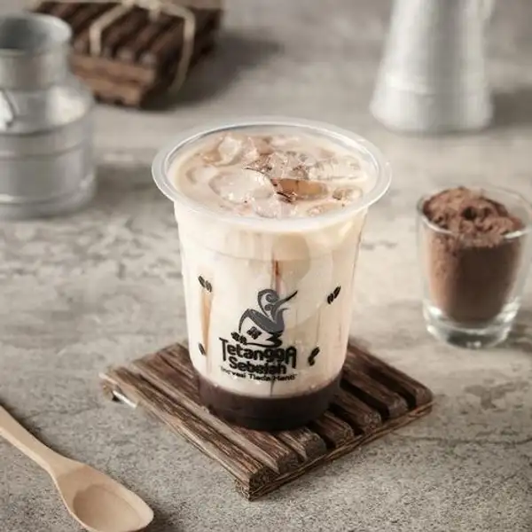 Soy Chocolate Latte ( S ) | Kopi Tetangga Sebelah, Duta Mas