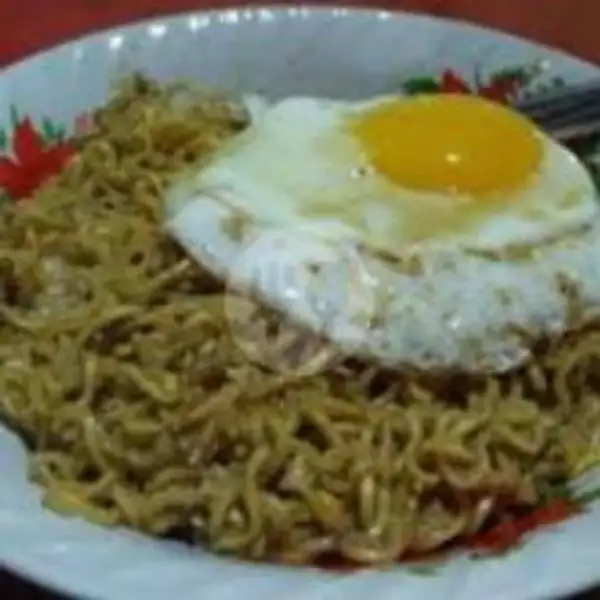 Indomie Goreng Double Dengan Telur | Resto Murahan, Cipamokolan