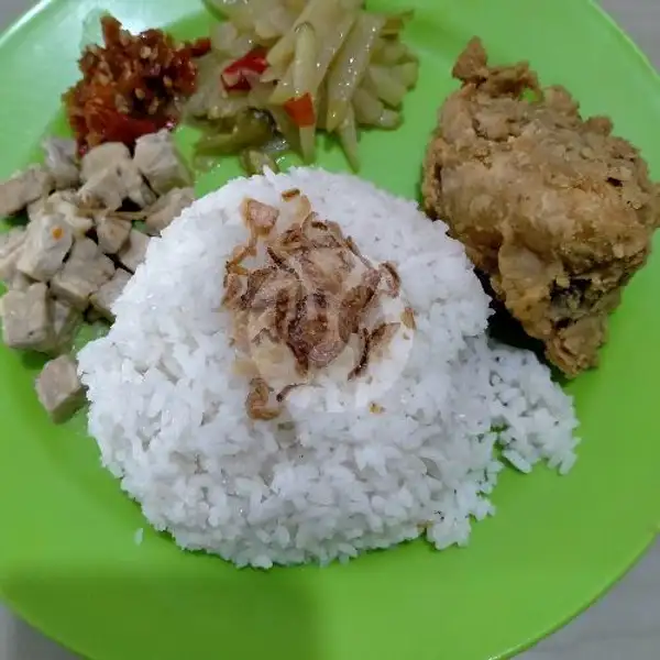 Nasi Campur Ayam Krispi | Warung Makan Sosro Sudarmo, Nongsa