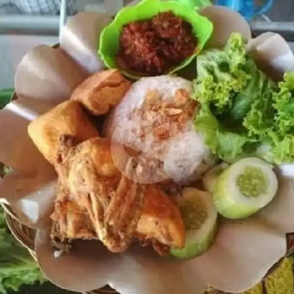 Pecel Ayam Nasi | Huda Cafe, M. Hatta