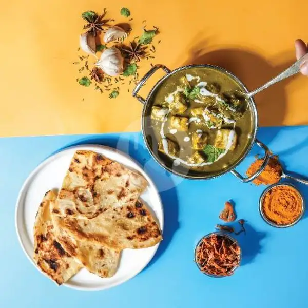 Saag (Spinach) Paneer + Naan | Accha - Indian Soul Food, Depok