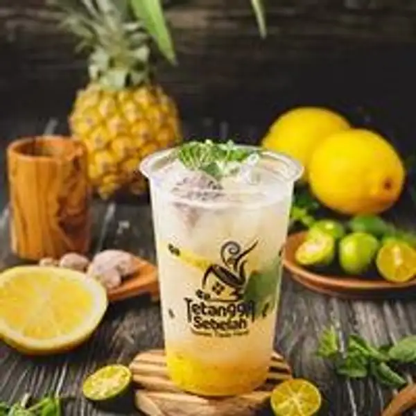 Sourplum Lemonade With Pineapple Bits ( S ) | Kopi Tetangga Sebelah, Duta Mas