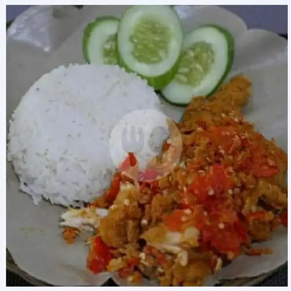 Nasi Ayam Geprek | Kremes & Penyetan Cak Bass, Gubeng