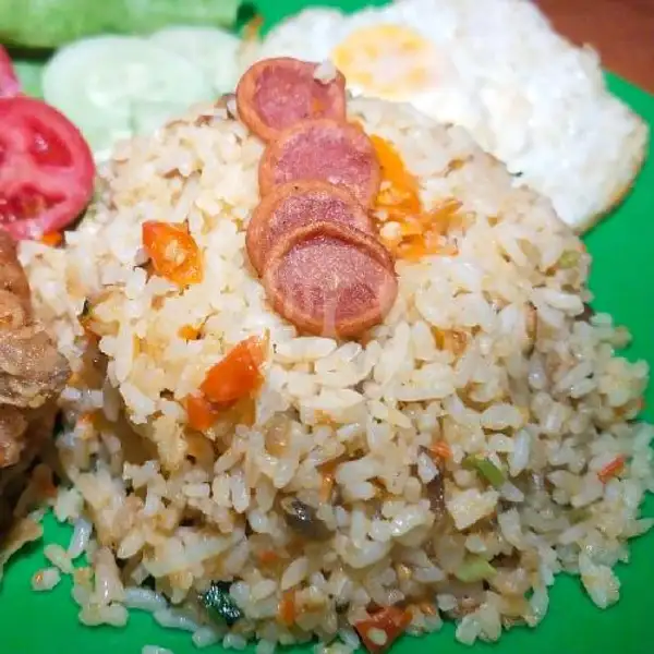 Nasi Goreng Sosis | Hot Chicken Dinner, Pekanbaru