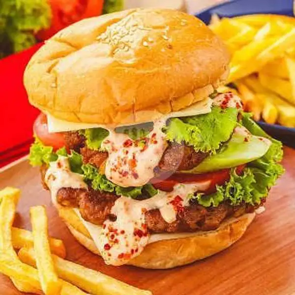 Burger + Telur  + Daging + Keju ( Snack Halal) | Dapoer Deo, Hawila Residence