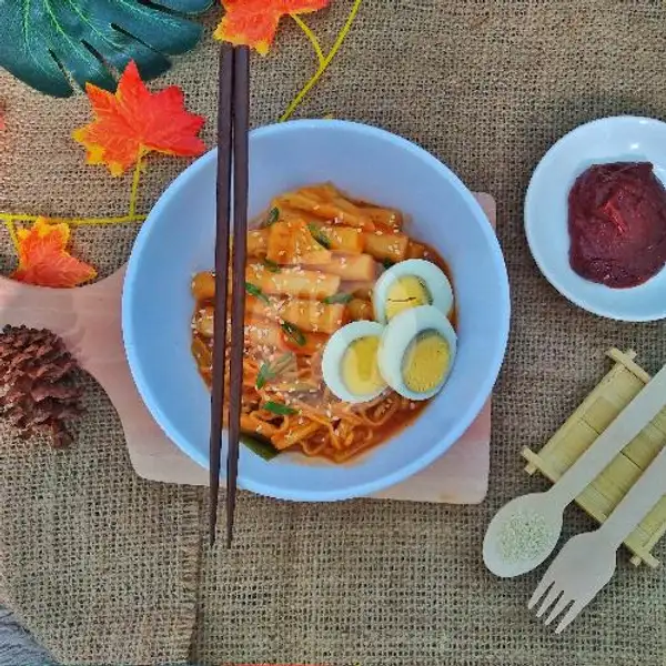 Rabokki + Egg | Korean Noodles (Ramen & Jajangmyun), Sukajadi