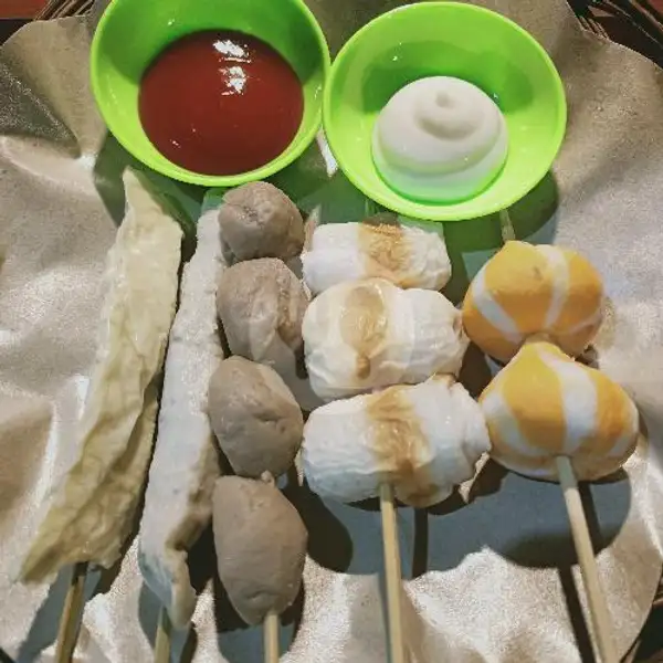 Fish Roll,otak-otak,bakso,chikuwa Dan Dumpling Keju Bakar | Jakarta Angkringan