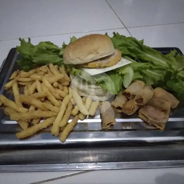 Burger Krispy with Chese,kentang Gurih,spring Po | BURGER M U