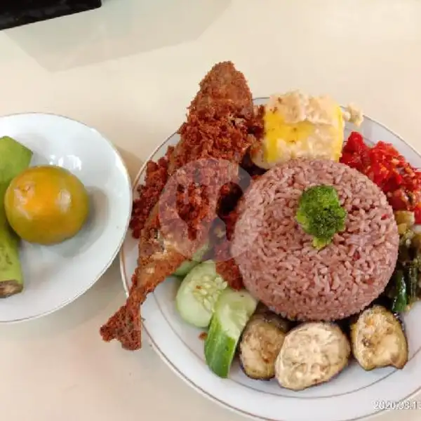 Nasi Merah + Ikan Kembung + Tahu Sambal Lalap + Jeruk Manis | Roky Minang, Padalarang