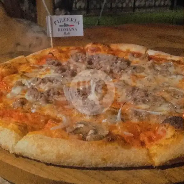 Beef And Black Pepper Pizza | Pizza Pizzeria Romana, Uluwatu II