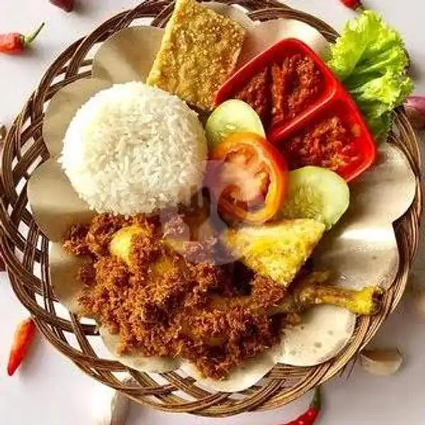 Nasi Ayam Serundeng + Telur Dadar | Ayam Kremes Suharti, Ciledug