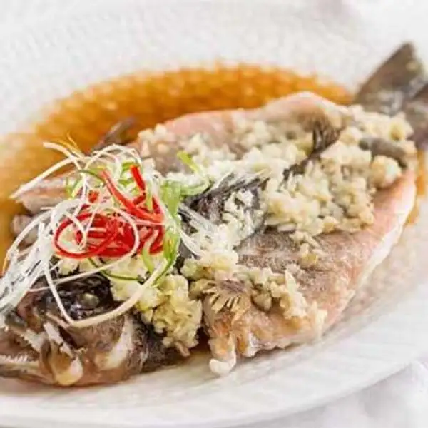 Ikan Tim Bawang Putih | Restaurant Crystal Cher, Pasar Ikan