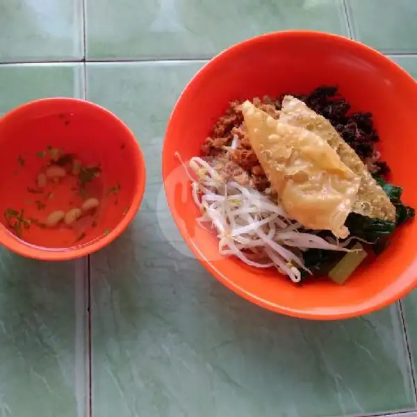 Mi Pangsit | RM Lien Xin Vegetarian, Payung Sekaki